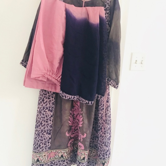 SALWAR KAMEEZ WITH DUPATTA - Picture 2 of 2